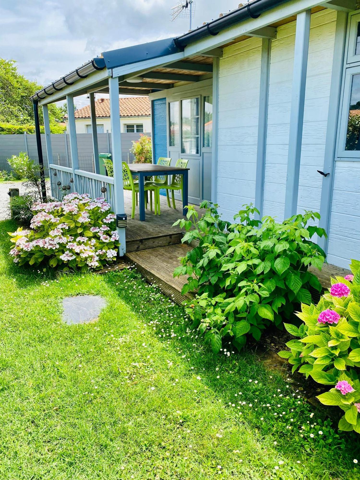 Chalet Atypique Au Calme Avec Emplacement Ideal Soubise ภายนอก รูปภาพ